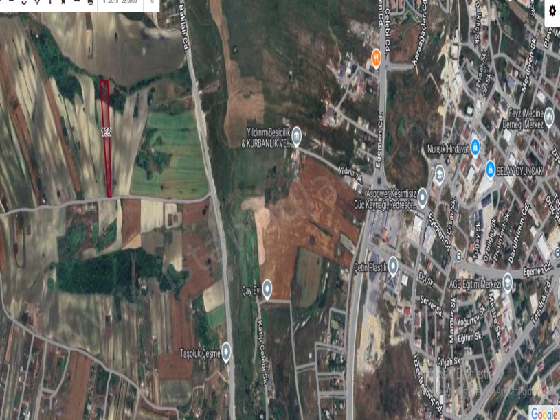 Arnavutköy Haraççıda Satılık Arsa , 373 m2 Hisseli Çaplı Yolu Var 
