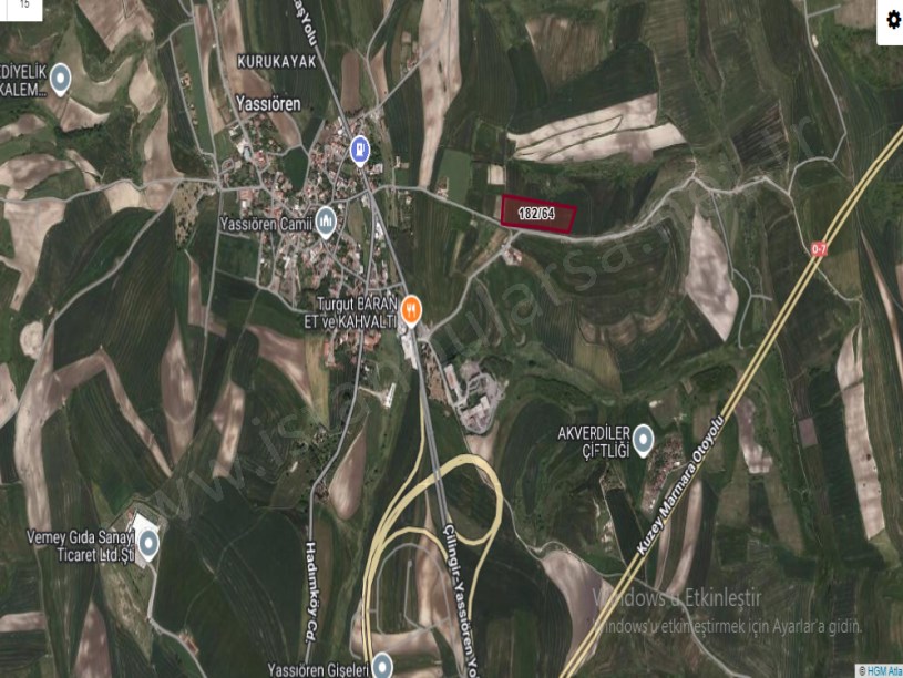 Arnavutköy Yassıörende Satılık Arsa , 238 M2 Yolu Var Hisseli 