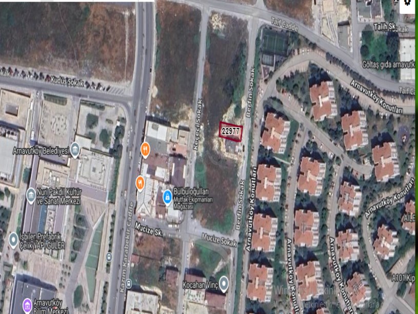 Arnavutköy Mustafa Kemalpaşa Mah Satılık Arsa , 240 m2  Müstakil 3 Kat İmarlı 
