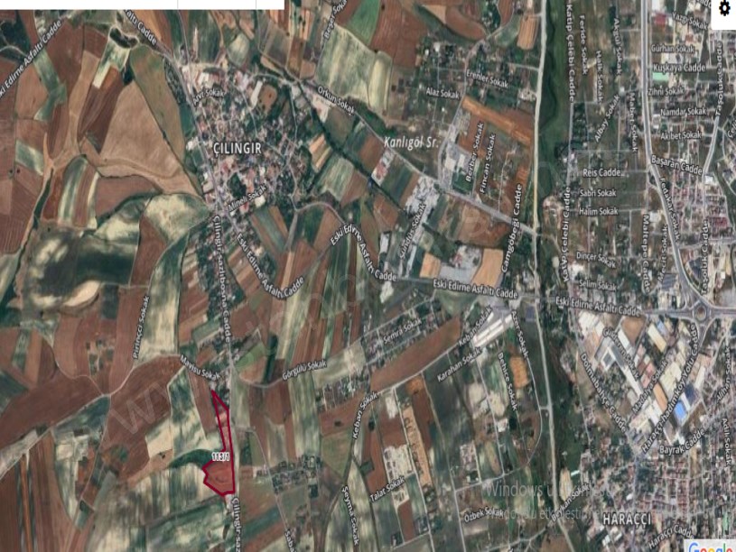 Arnavutköy Çilingirde Satılık Arsa , 323 M2 Hisseli Cadde Cephe 
