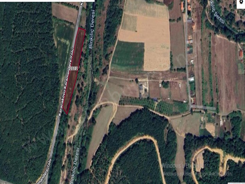 Çatalca Karacaköyde Satılık Tarla , 5,640 m2 Müstakil Asfalt Caddeye Cephe 