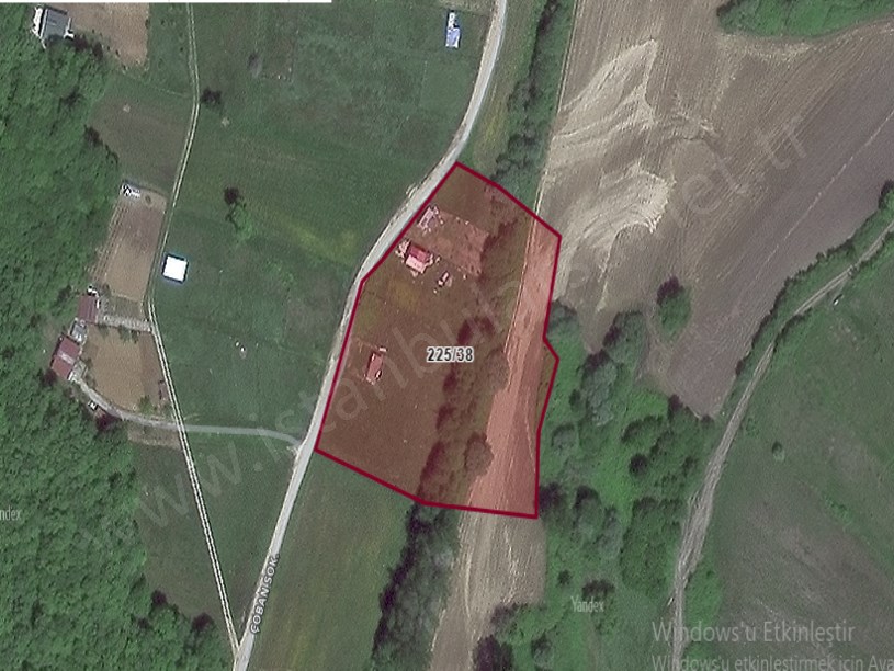 Çatalca Çiftlikköyde Satılık Arsa ,  291 M2 Hisseli Yolu Var 