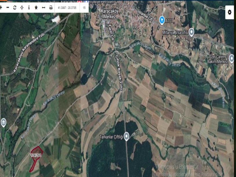 Çatalca Karacaköyde Satılık Arsa , 900 M2 Hisseli Yolu Var 