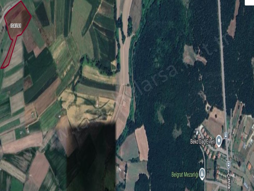 Çatalca Karacaköyde Satılık Arsa , 900 M2 Hisseli Yolu Var 