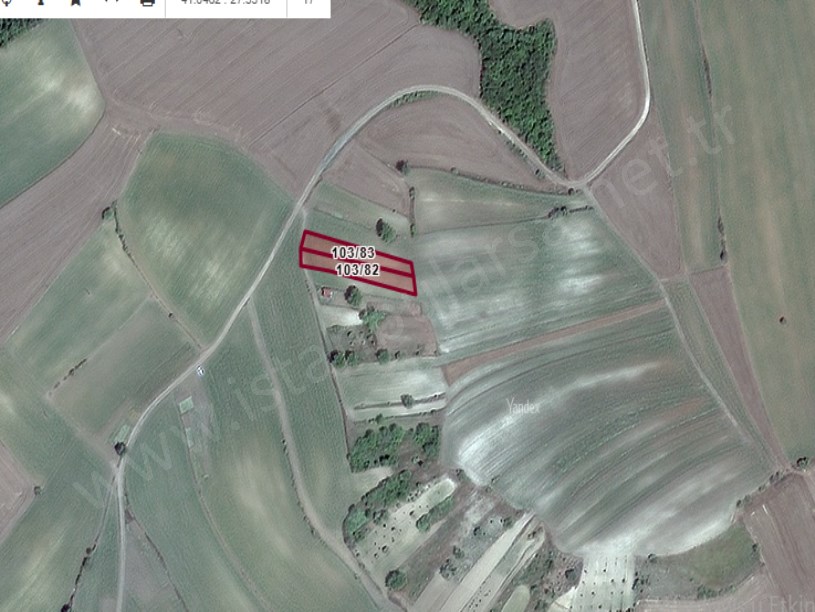 Tekirdağ Süleymanpaşa Demirli Mah Satılık Tarla  , 975 m2 Yolu Var Evlerin Yakını  Müstakil 