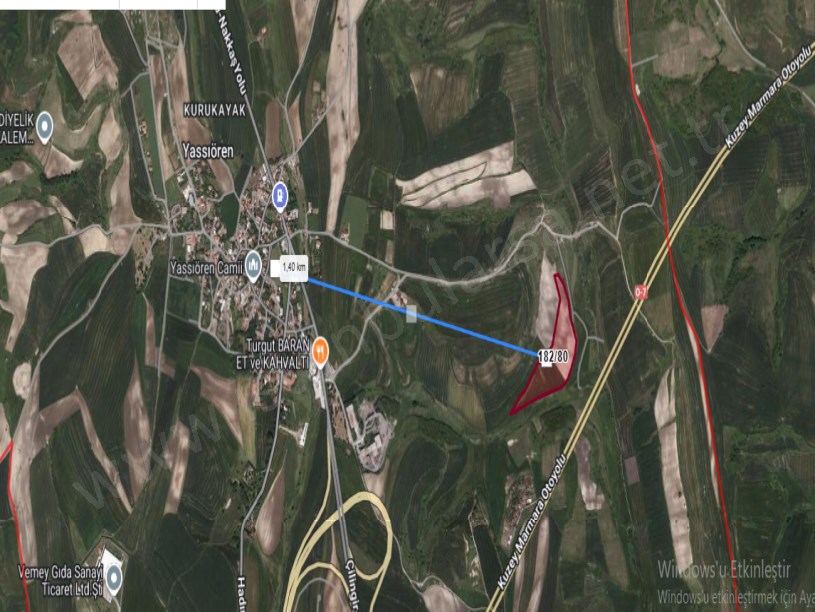 Arnavutköy Yassıörende Satılık Arsa , 535 M2 Hisseli İmarlı Yolu var 