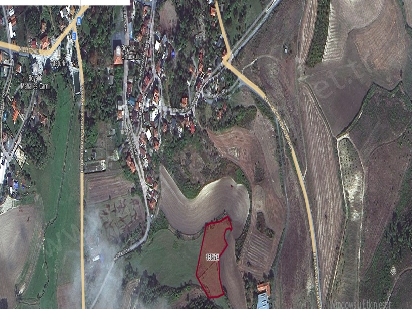 Arnavutköy Boyalıkta Satılık Arsa , 1000 m2 Etrafı Çevrili İmarlı 