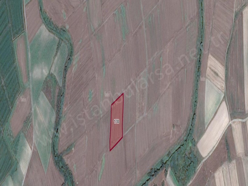 Edirne Uzunköprü Bayramlı Köyünde Satılık Arsa , 625 m2 Hisseli 
