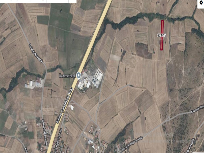 Edirne Uzunköprü Kavacık Köyünde Satılık Tarla , 2,811 m2 Müstakil  Yolu Var 
