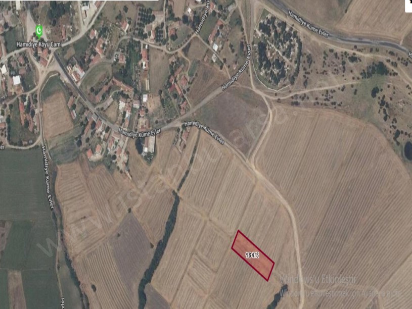 Edirne Uzunköprü Hamidiye Köyünde Satılık Tarla , 2,581 M2 Müstakil Yolu Var