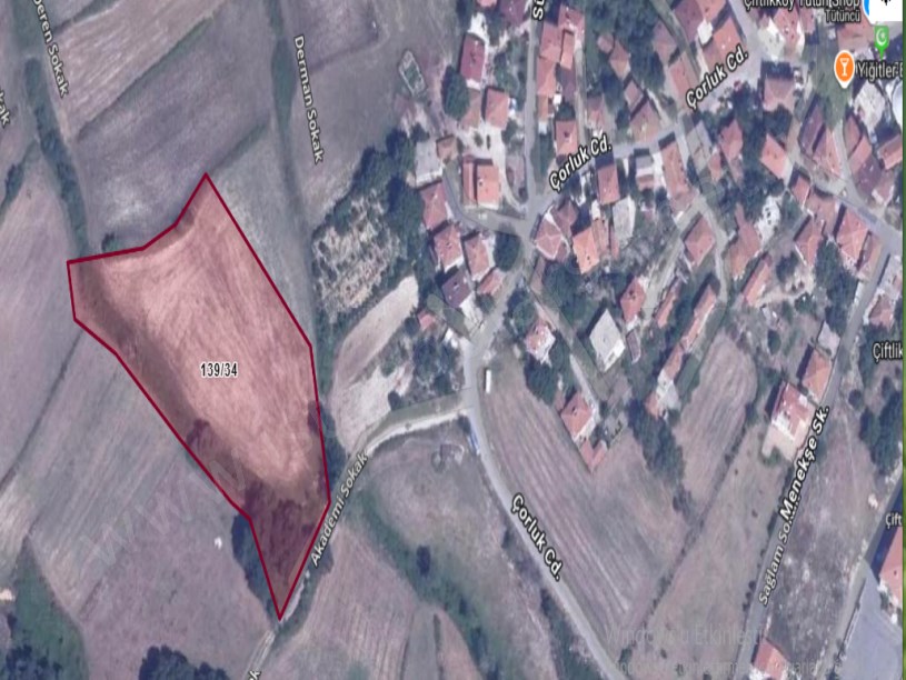 Çatalca Çiftlikköyde Satılık Arsa ,  271 M2 Çaplı Çevrili Yolu Var