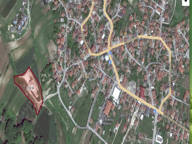 Çatalca Çiftlikköyde Satılık Arsa ,  271 M2 Çaplı Çevrili Yolu Var