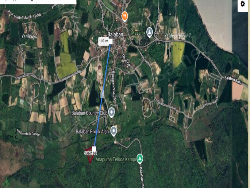 Arnavutköy Balabanda Satılık Arsa , 215 M2  Hisseli Yolu Var Çevrili 