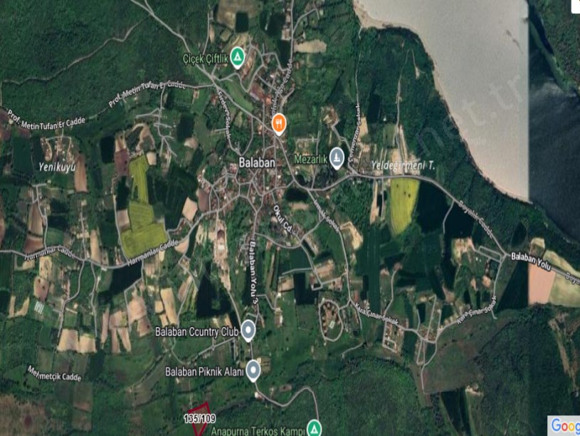 Arnavutköy Balabanda Satılık Arsa , 215 M2  Hisseli Yolu Var Çevrili 