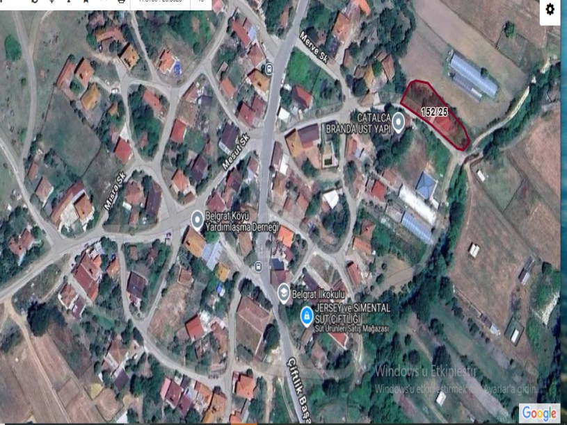 Çatalca Belgratta Satılık Arsa , 452 M2 Yolu Var Evlerin Yakını
