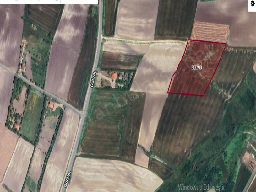 Çatalca Kestanelikte Satılık Arsa  , 2 , 450 M2 Yolu Var Evlerin Yakını 
