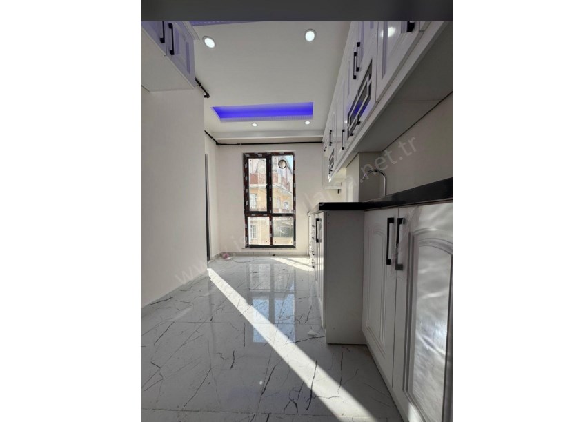 Arnavutköy Yunusemre Mh satılık Daire , 2+1 90 m2 1.Kat Masrafsız 
