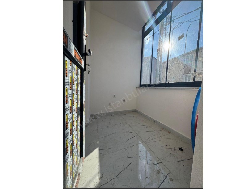 Arnavutköy Yunusemre Mh satılık Daire , 2+1 90 m2 1.Kat Masrafsız 