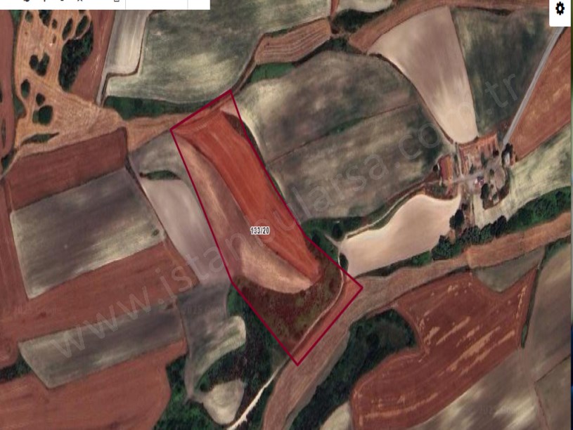 Arnavutköy Dursunköyde Satılık Arsa , 230 m2 Yolu Var Hisseli 