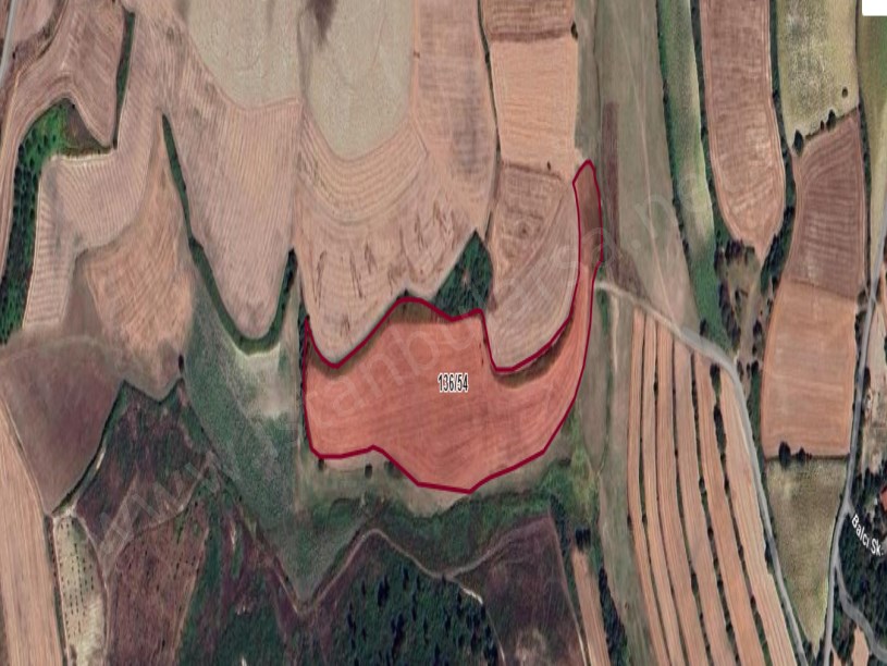 Arnavutköy Baklalıda Satılık Arsa ,  250 M2 Yolu Var Hisseli İmarlı 