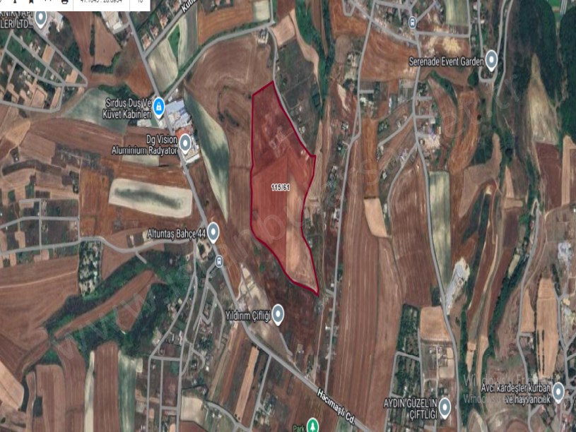 Arnavutköy Hacımaşlı  Satılık Arsa , 1,300 m2 Yolu Var Evlerin Yakını Hisseli