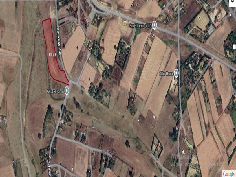 Arnavutköy Tayakadın Satılık Arsa , 220 m2 Caddeye Yakın Yolu Var Hisseli 