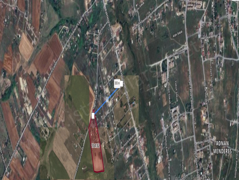 Arnavutköy Çilingirde Satılık Arsa , 183 m2 Hisseli Yolu Var Evlerin Yakını