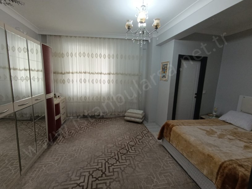 Arnavutköy Taşolukta Satılık Daire  , 2+1 5 Yıllık 125 m2 Giriş Kat Balkonlu