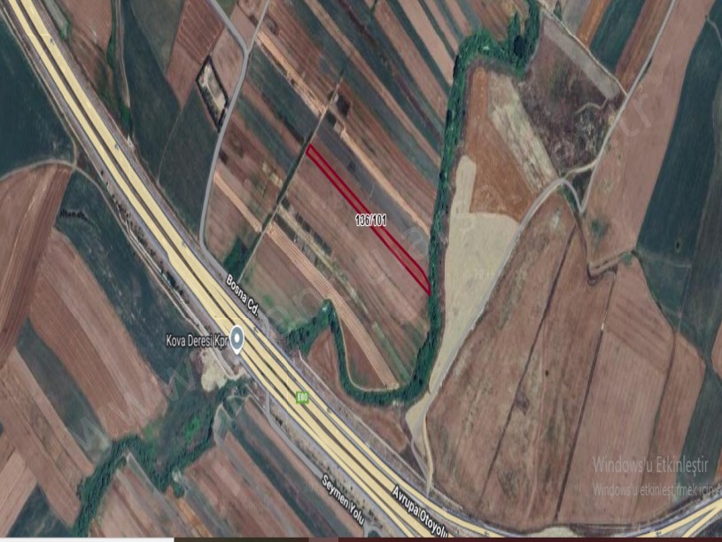 Silivri Seymende Satılık Arsa , 565 M2 Yolu Var Çaplı Hisseli