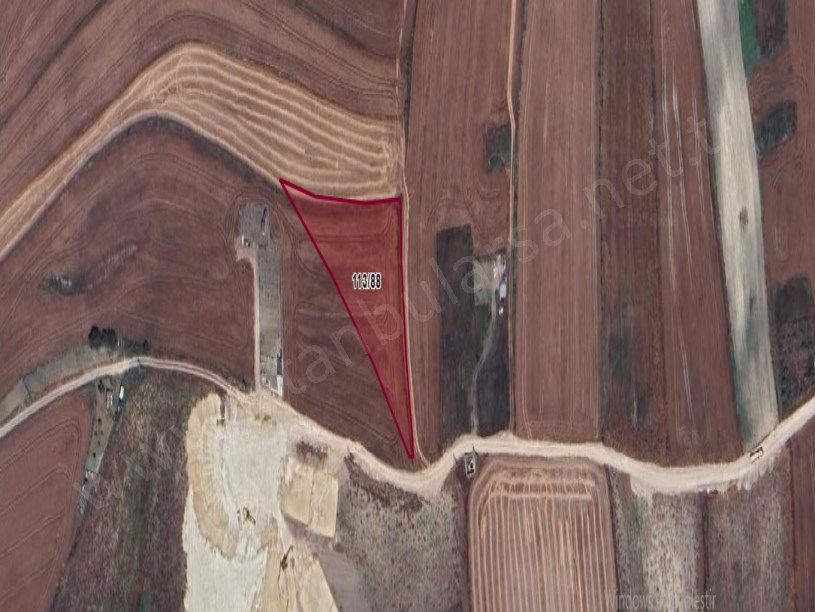 Arnavutköy Hacımaşlı  Satılık Arsa , 192 M2 Hisseli Yolu Var 