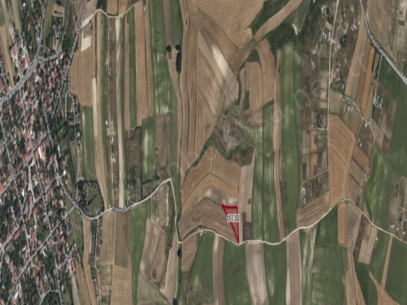 Arnavutköy Hacımaşlı  Satılık Arsa , 192 M2 Hisseli Yolu Var 