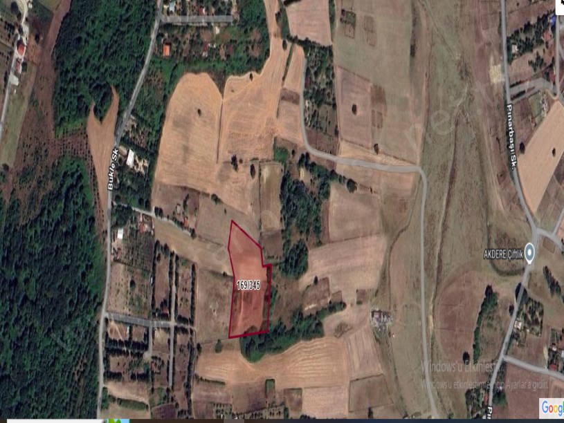 Arnavutköy Tayakadın Satılık Arsa ,175 M2 Çaplı Çevrili Merkezde