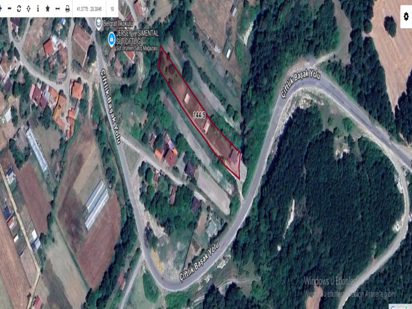 Çatalca Belgratta Satılık Arsa , 250 M2 Çaplı Yeri Belli Cadde Cephe 