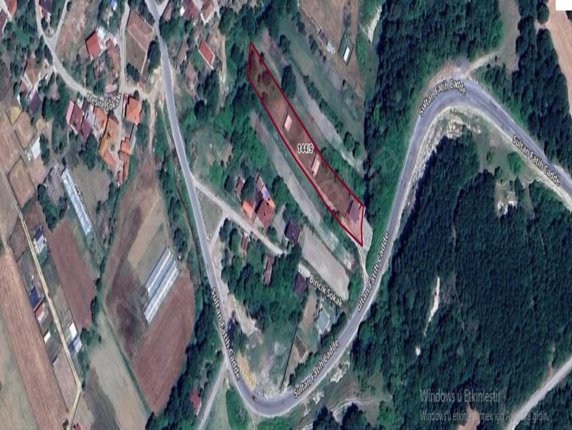 Çatalca Belgratta Satılık Arsa , 250 M2 Çaplı Yeri Belli Cadde Cephe 