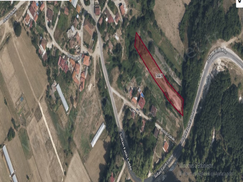 Çatalca Belgratta Satılık Arsa , 250 M2 Çaplı Yeri Belli Cadde Cephe 