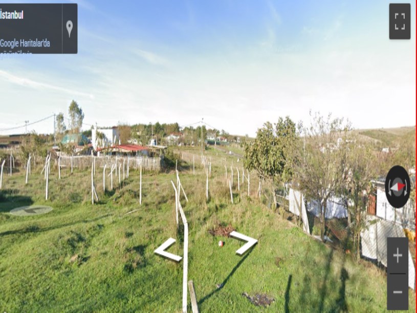 Arnavutköy Tayakadın Satılık Arsa ,160 M2 Merkezde Yolu Var Evlerin Yakını Hisseli 