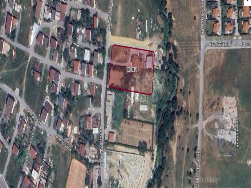 Arnavutköy İmrahorda Satılık Arsa , 140 M2 Asfalt Caddeye Cephe Merkezde Yolu Var 