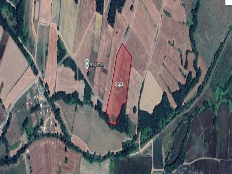 Çatalca Çiftlikköyde Satılık Arsa ,  416 M2 Hisseli Yolu Var 