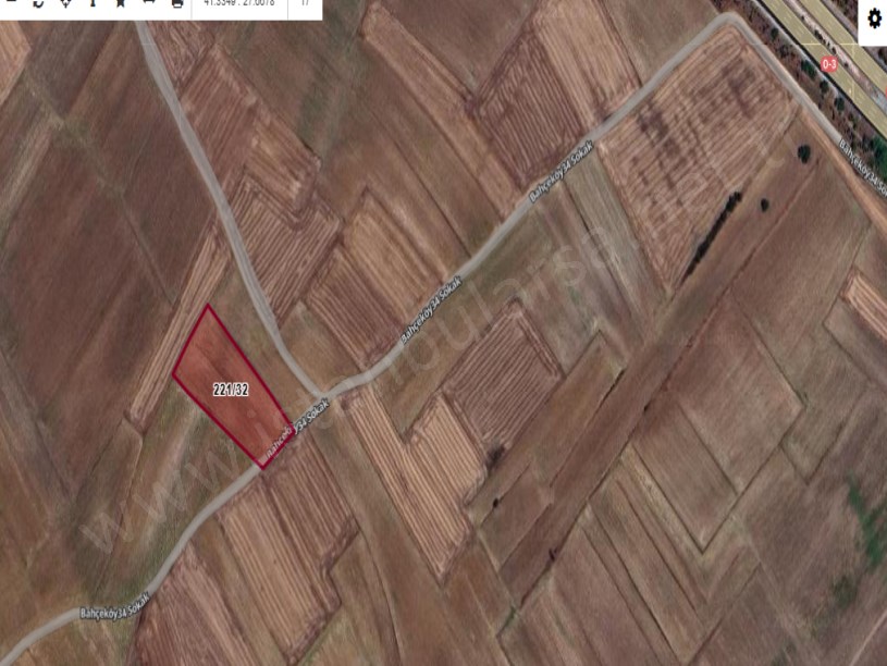 Tekirdağ Saray Beyazköyde Satılık Arsa ,308 M2 Hisseli Yolu Var