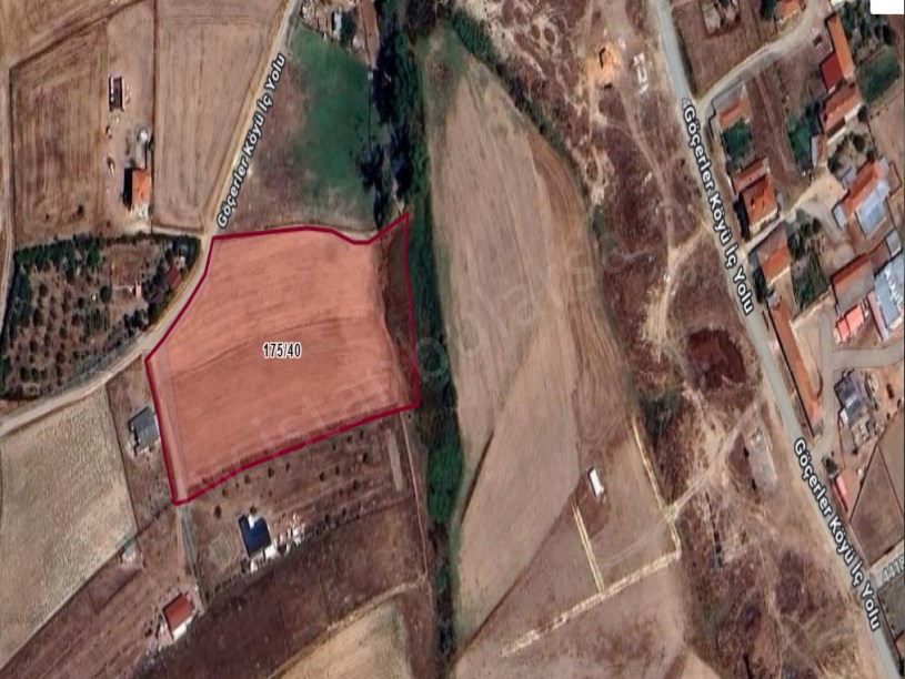 Tekirdağ Saray Göçerler Mah. Satılık Arsa , 250 M2 Köy İçi Hisseli Yolu Var 