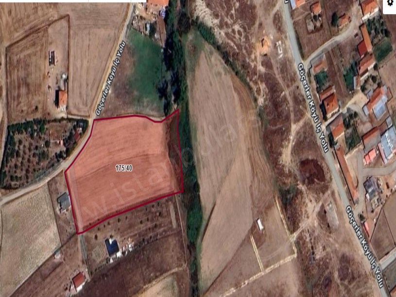 Tekirdağ Saray Göçerler Mah. Satılık Arsa , 250 M2 Köy İçi Hisseli Yolu Var 