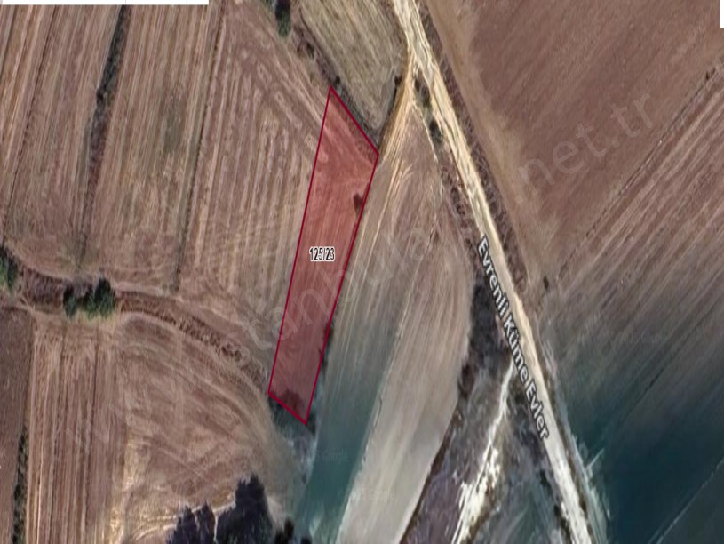 Kırklareli Vize Evrenlide Satılık Arsa , 479 m2 Hisseli Yola Yakın 