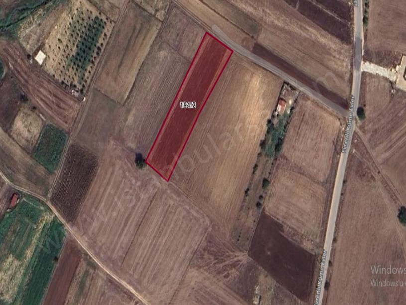 Kırklareli Vize Evrenlide Satılık Arsa , 284 M2 Yolu Var Evlerin Yakını