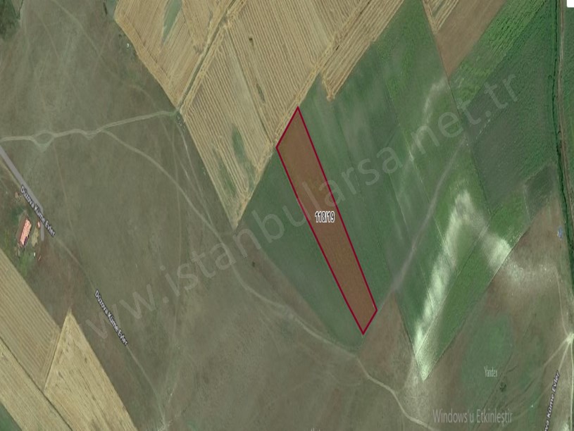Kırklareli Vize Düzova Köyü Satılık Arsa , 792 M2  Hisseli Yolu Var Evlerin Yakını 