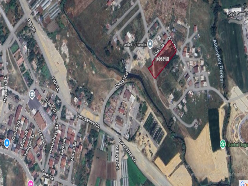 Arnavutköy Tayakadında Satılık Arsa , 966 m2 Evlerin Yakını Yolu Var