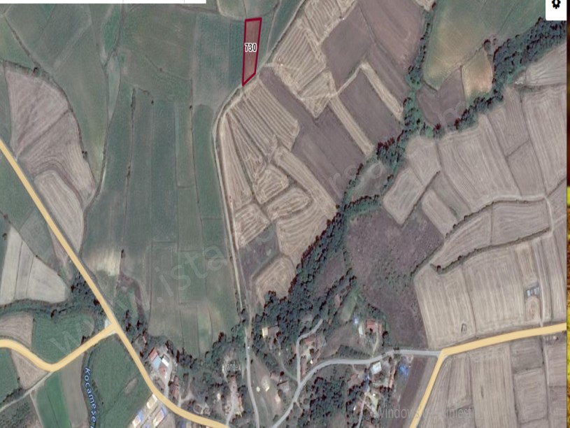 Edirne Uzunköprü Beykonak Köyünde Satılık Arsa , 214 M2 Yolu Var Hisseli 