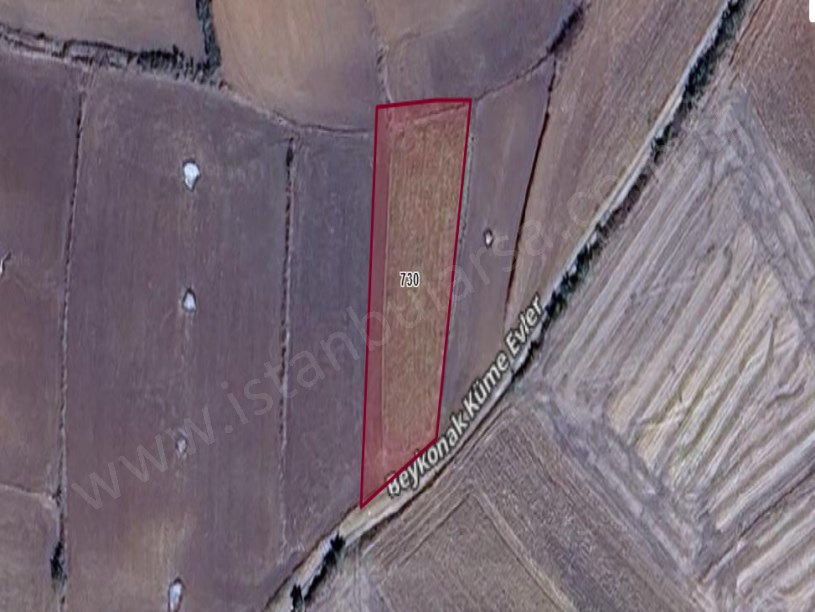 Edirne Uzunköprü Beykonak Köyünde Satılık Arsa , 214 M2 Yolu Var Hisseli 