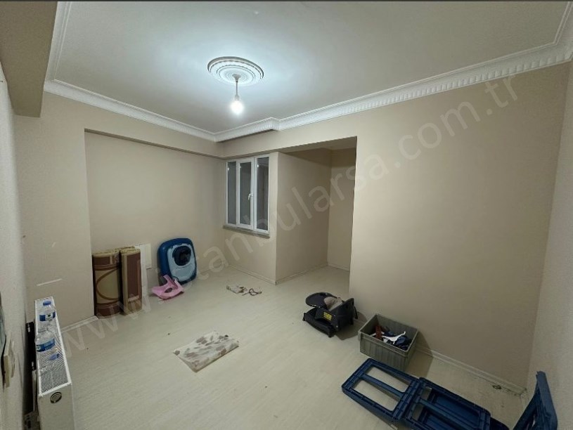 Arnavutköy  Anadolu Mah , Satılık Daire , 8 Yıllık 140 m2 Ters Dubleks 