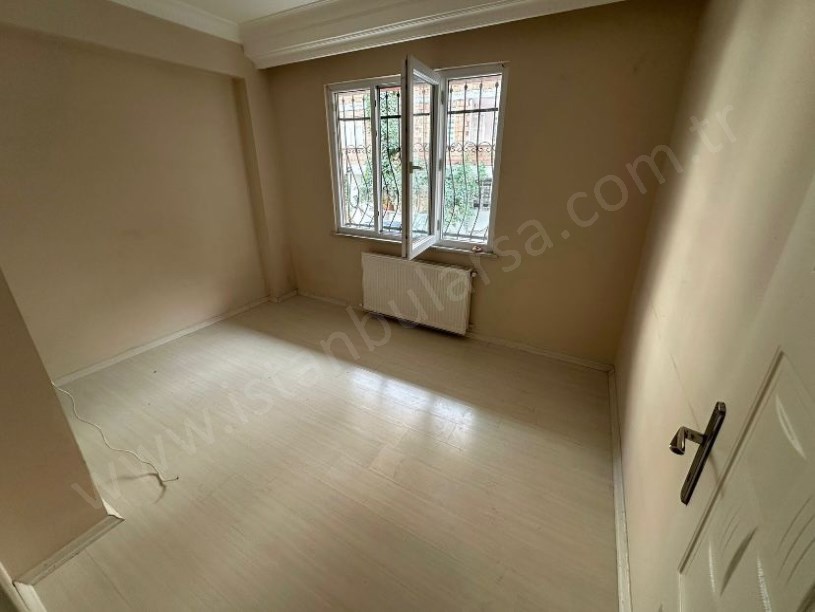 Arnavutköy  Anadolu Mah , Satılık Daire , 8 Yıllık 140 m2 Ters Dubleks 