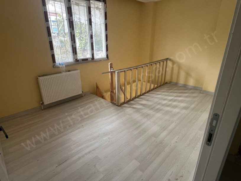 Arnavutköy Merkezde Satılık Daire , Ters Dubleks Sıfır 3+2 